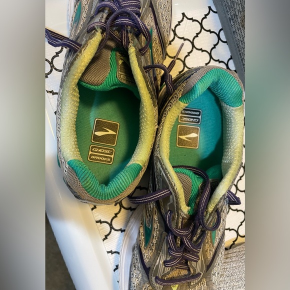 BROOKS GHOST 7 womens running sneaker. Size 10. Great condition. - Picture 11 of 11